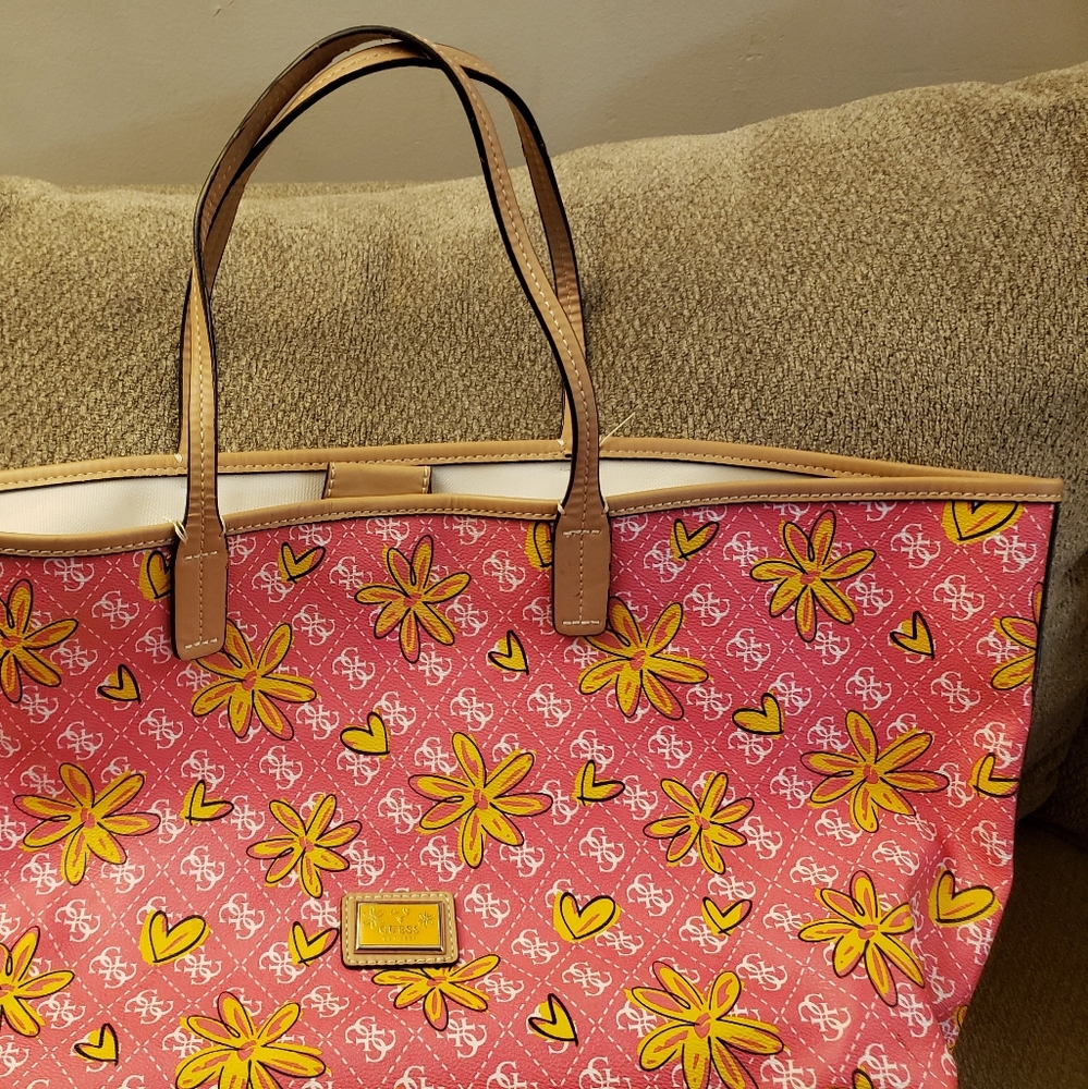GUESS TOTE - Picture 2 of 9